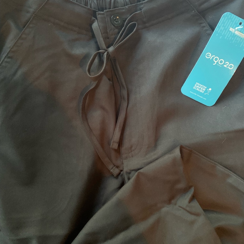 Life threads Scrubs